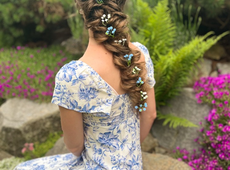 Společenské účesy a líčení