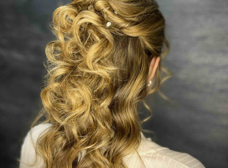 Společenské účesy