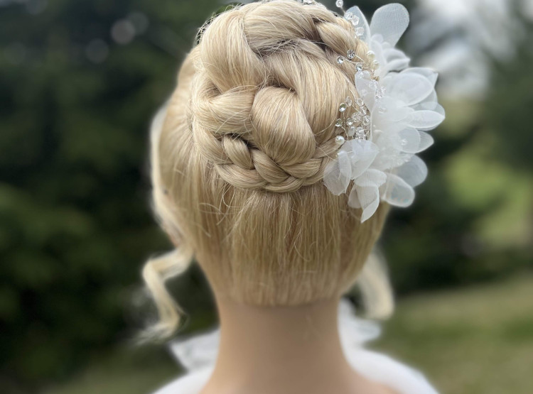 Naše figurína Louisa