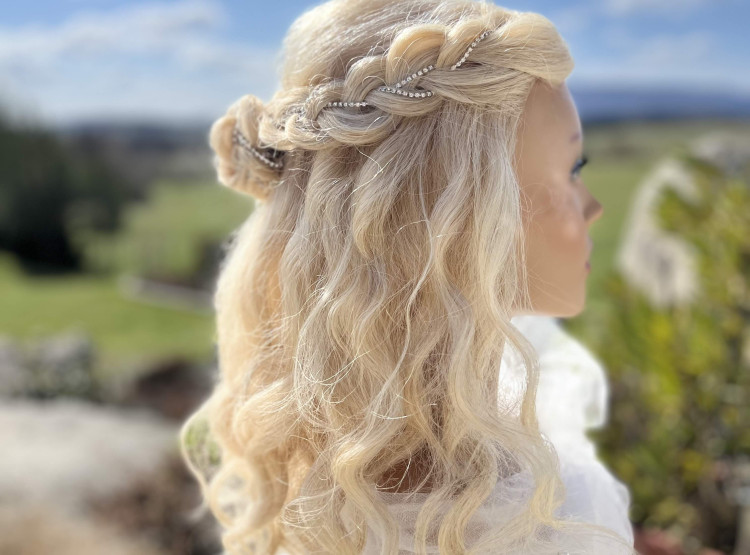 Naše figurína Louisa