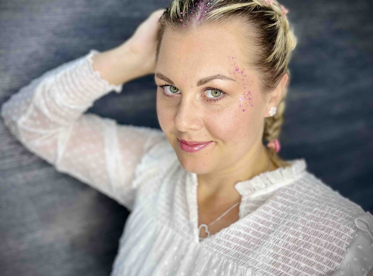 Společenské líčení