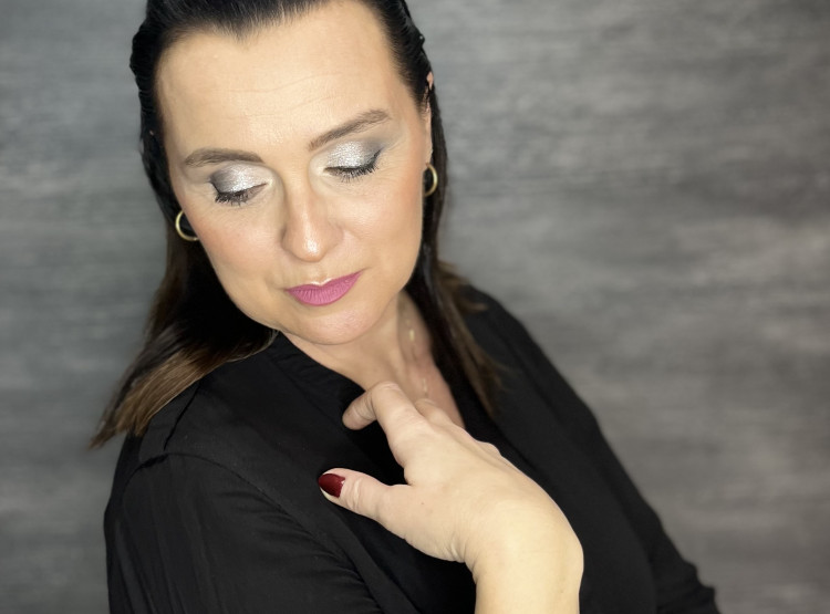 Společenské líčení