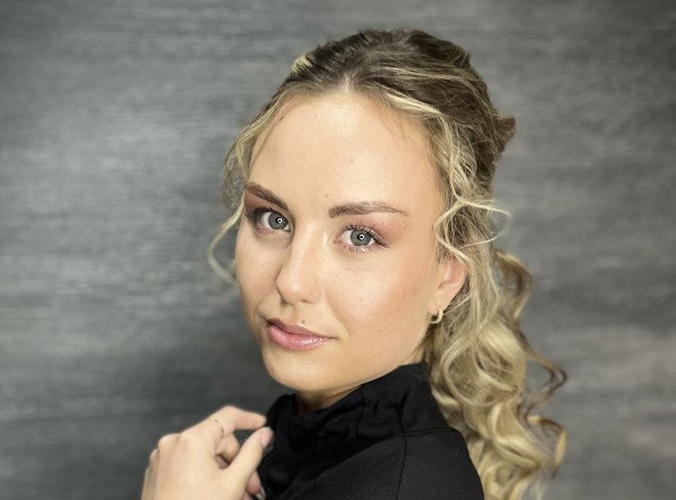 Společenské líčení