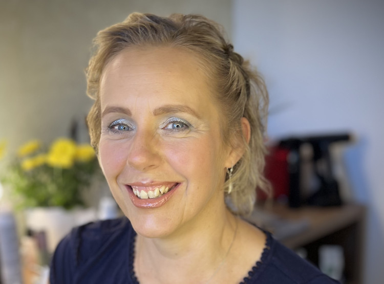 Společenské líčení